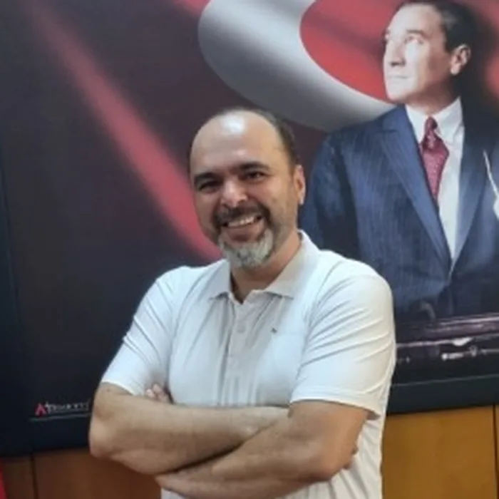Dr. Abdullah Eker