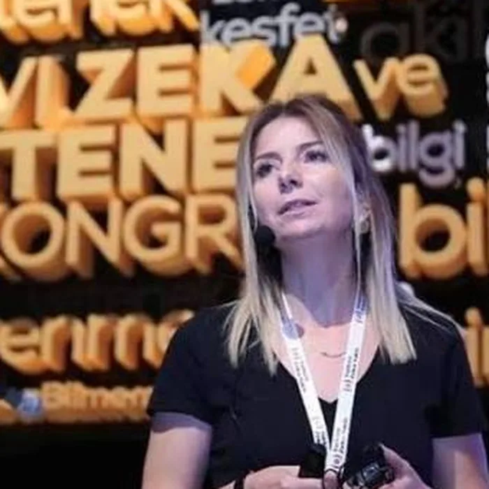 Doç. Dr. Ayça Köksal Konik